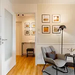아파트 Design Elbblick Kueche Parken Wlan 드레스덴